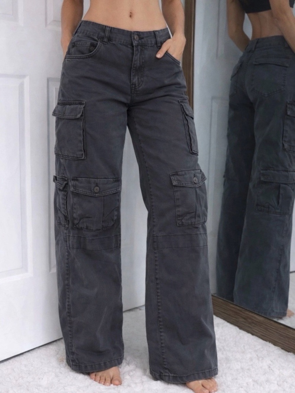 Charcoal Grey Wide-Leg Cargo Pants